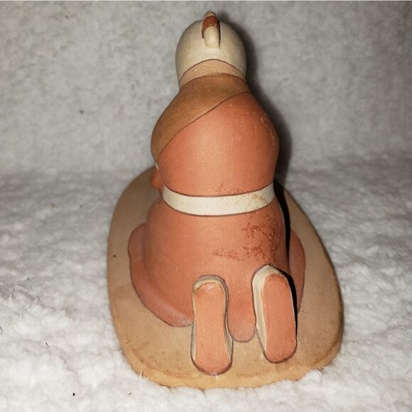 Lawrence Dilt Pottery  - Picture 7 of 7